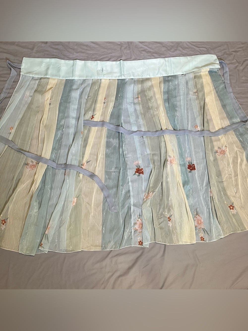 Algae colored hanfu pleated skirt
